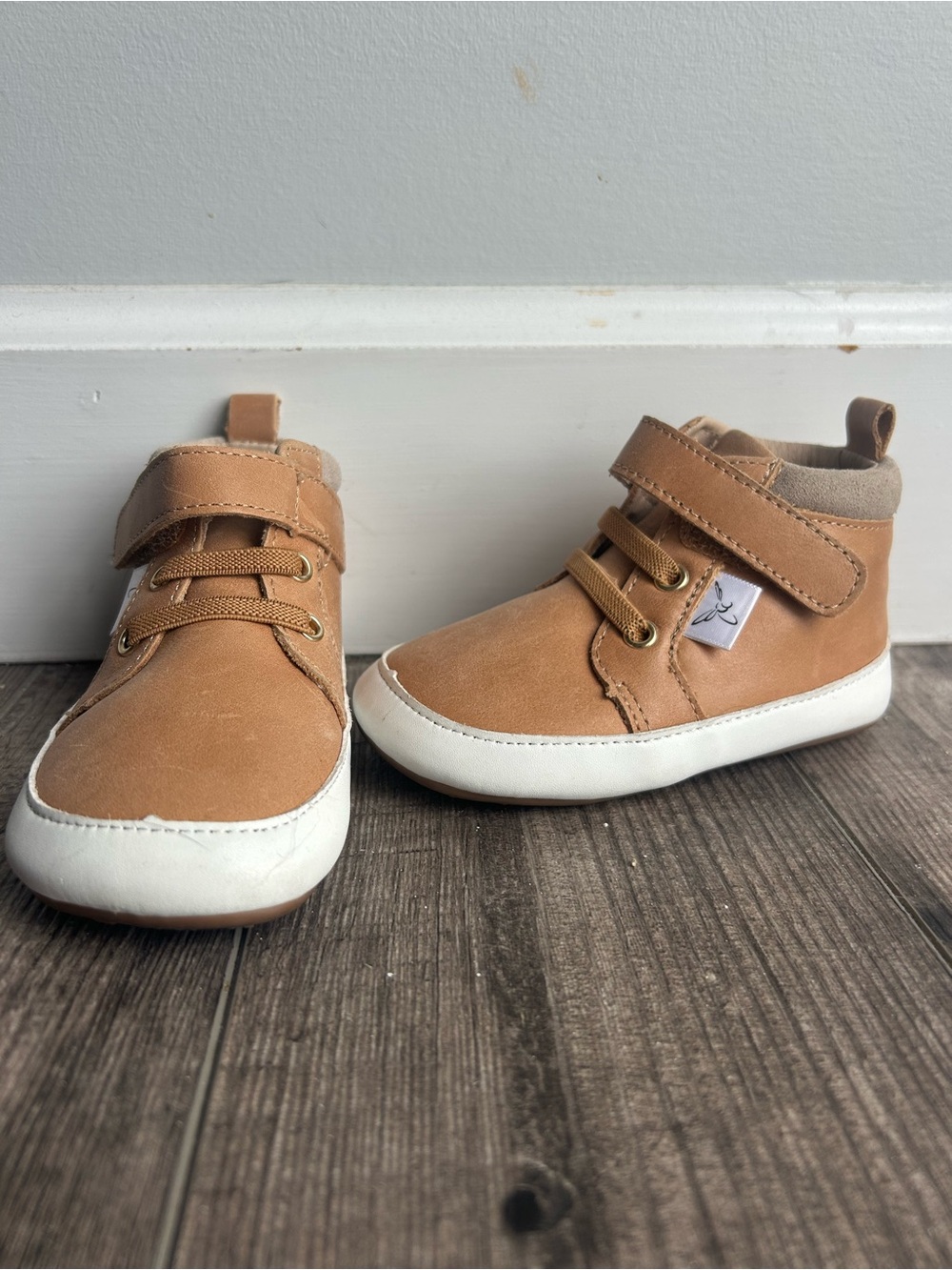 Little Love Bug: Kids Tan High-Top Sneakers with Velcro Strap - WORN ONCE